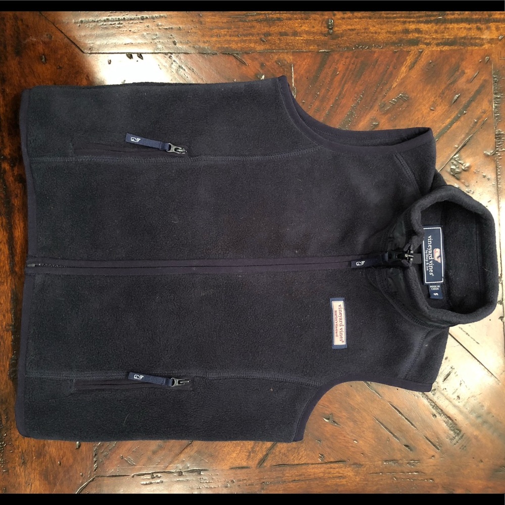 Boys Vineyard Vines fleece vest
